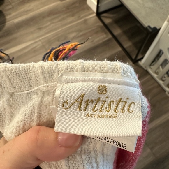 Beautiful Artistic Accent Carpet 100% Cotton - Picture 10 of 11